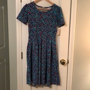 Short sleeve dress
